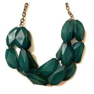 Green chunky necklace